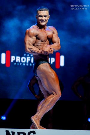 CLASSIC PHYSIQUE 178